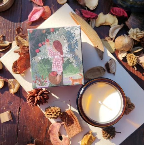 We Love The Planet  Candela cocco cera di soia Darjeeling Delight – Yessy  Beauty Box