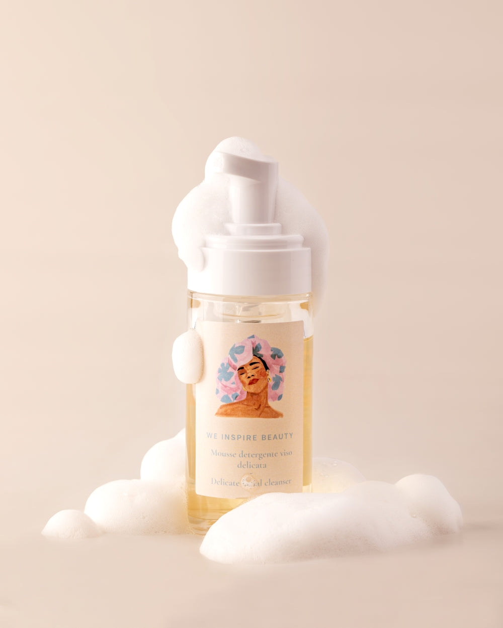 Mousse detergente viso delicata